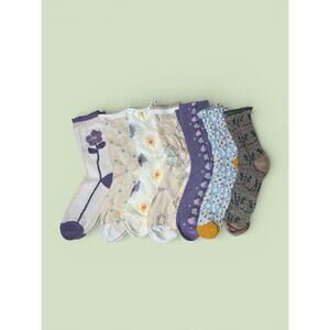Set of 7 Floral and Patterned Crew Socks - Lot 38